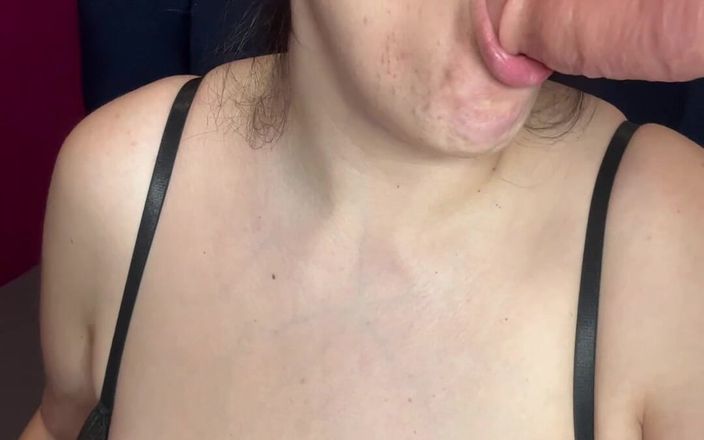 Young_strawberry: MILF błaga: spust na macocha Duże cycki chcę spróbować tego...