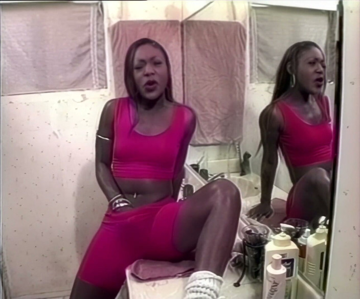 Africans Orgasm: スーダン出身のニンフォマニア