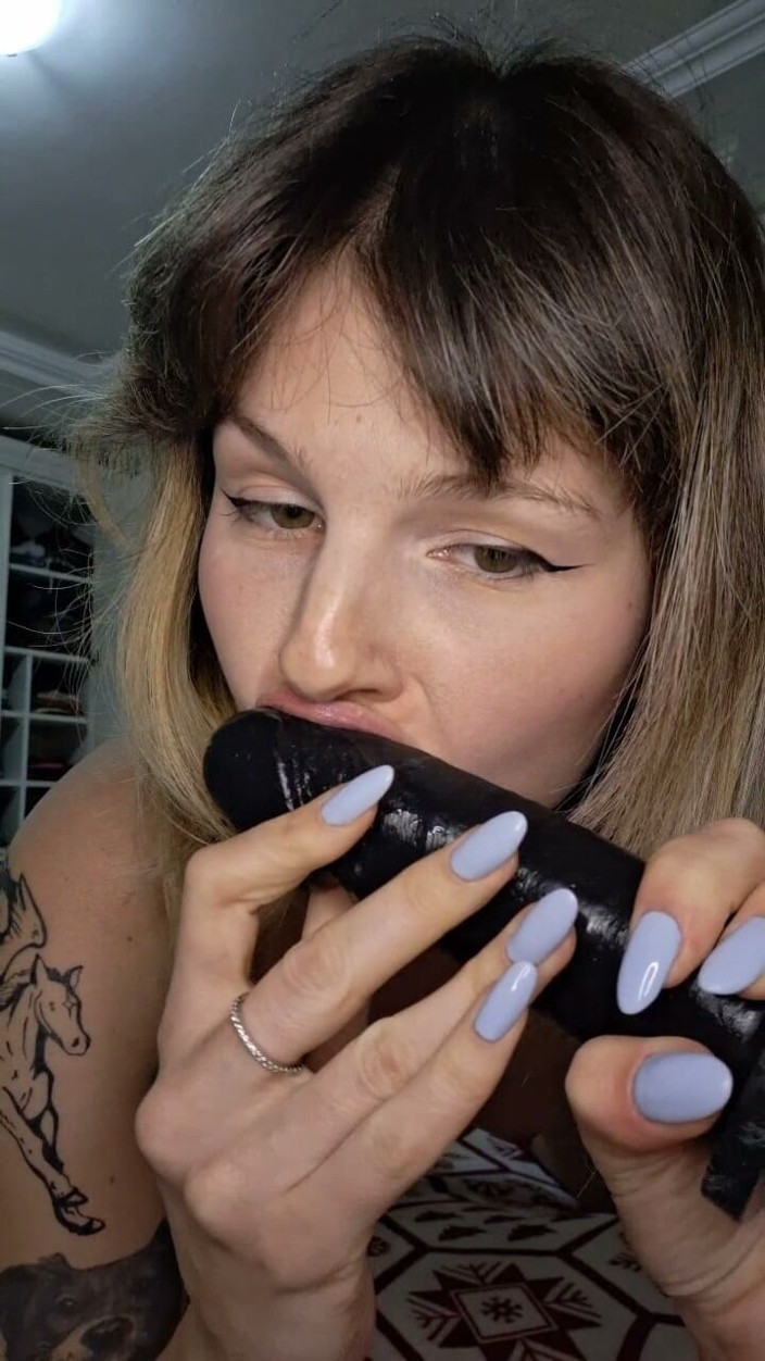Milla Cute: First Anal Video - Trying My New Toy