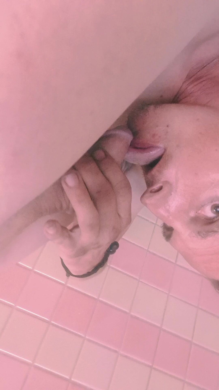 Sissy shayne: Sucking Myself