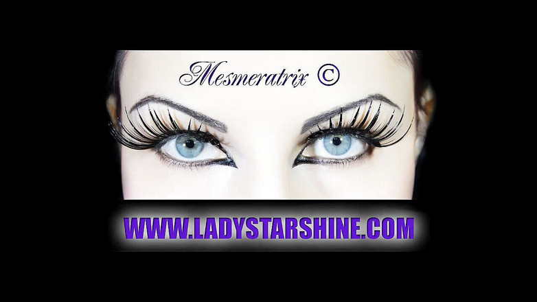 Lady Mesmeratrix Official: The giantess tetangga sebelah