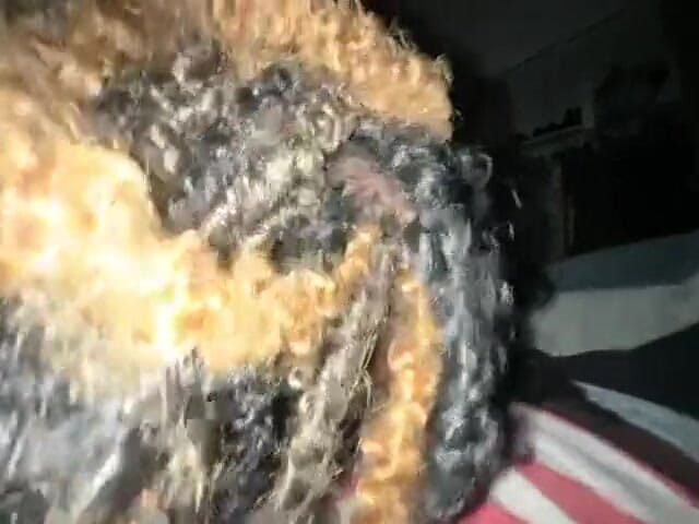 Fijii pornbox: 妻子让她的丈夫像对待荡妇一样对待她 第1部分口交