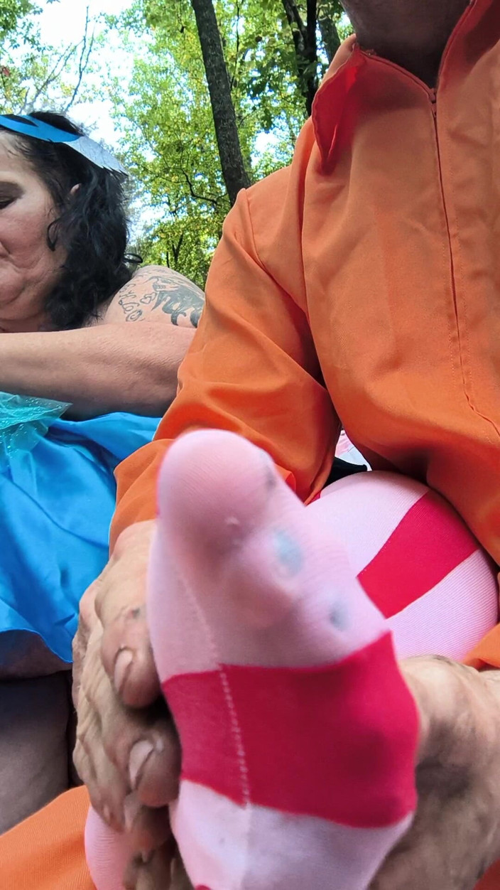 HerculesnVENUS: Шаловливая актриса в сцене на улице, Escapee пытается попасть в киску