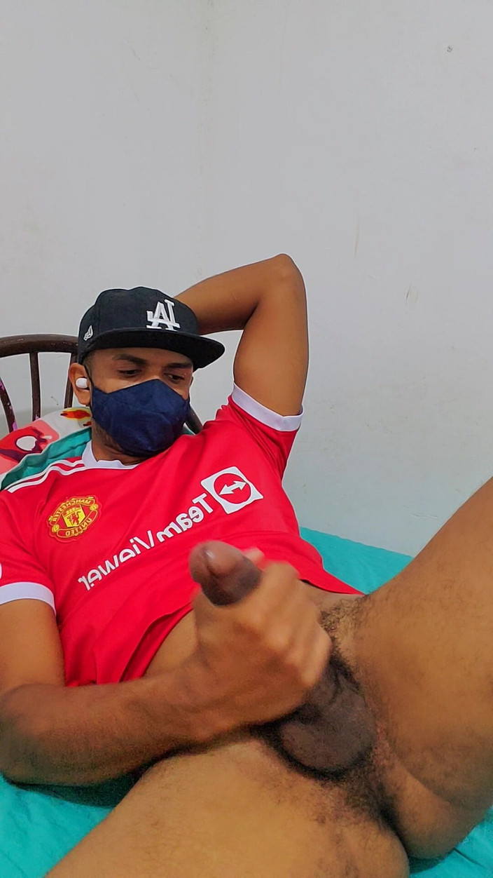 Charlieburrito: 大鸡巴被自慰