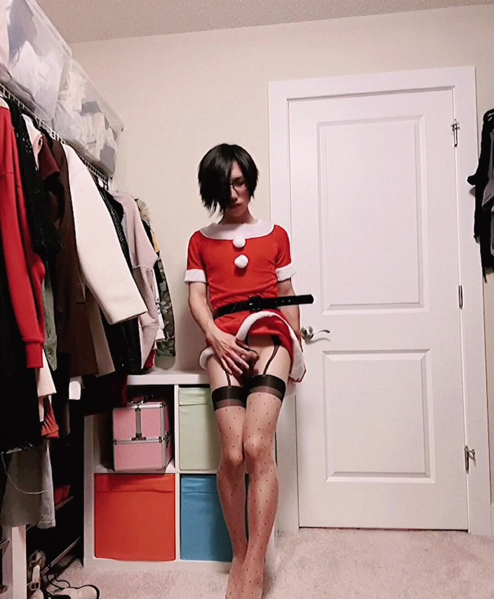 Eva Pans: Asijská Tranny Veselé Vánoce!