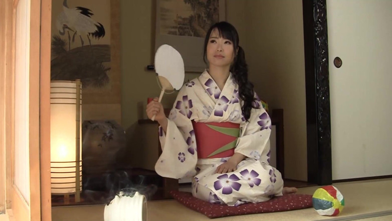 EAGLE Global: A Lady in Yukata: the Season of Eros