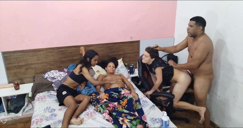 Sapatinha: Orgy with My Female Friend's Wife
