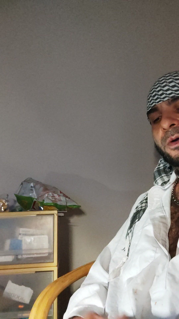 SmokedAlloy2: Dirtyjunkbro berpakaian seperti orang Afghanistan, bermain dengan zakarnya yang kotor