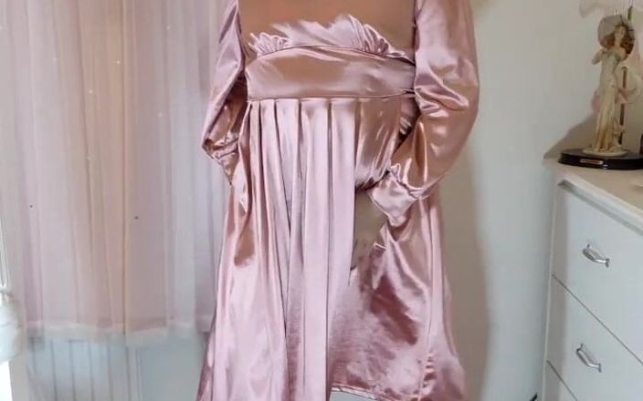 Sissy in satin: Crossdresser in vintage satin dress