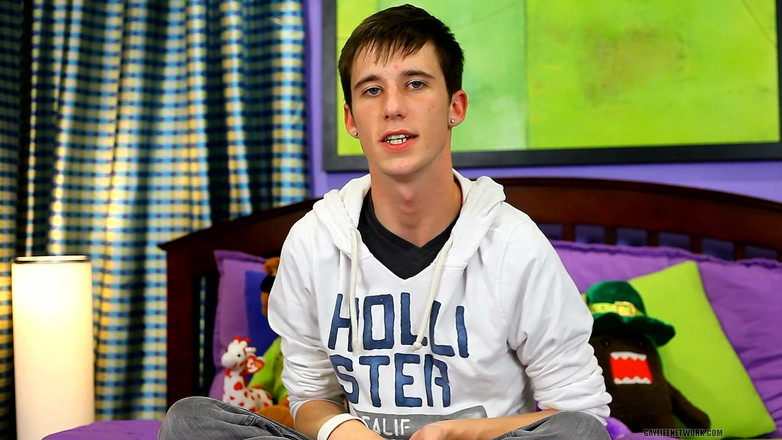 Lollipop Twinks: Temu bual "mengecil" dengan Adrian