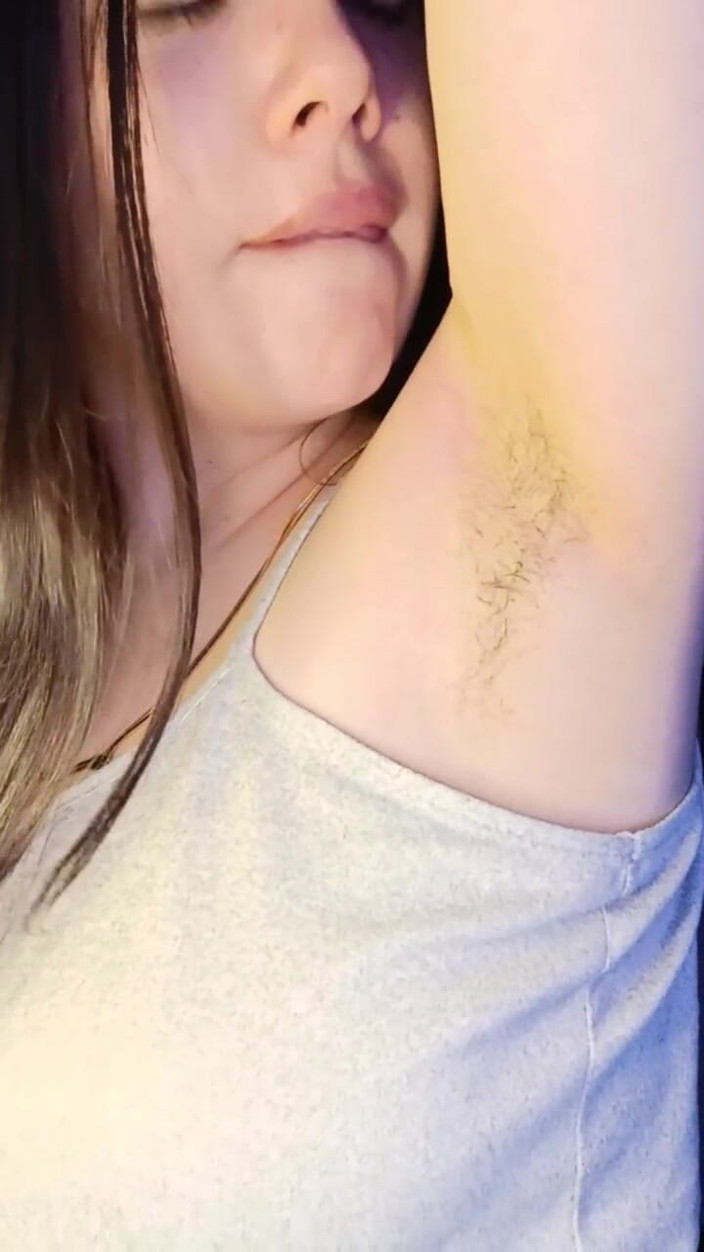 Golden domme: Облизування пахв