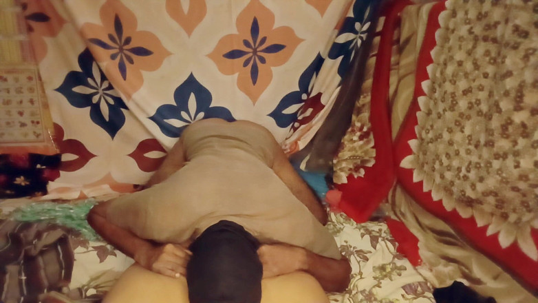 Poojakabir: Indyjska wioska ciocia, wszystkiego najlepszego, część 1