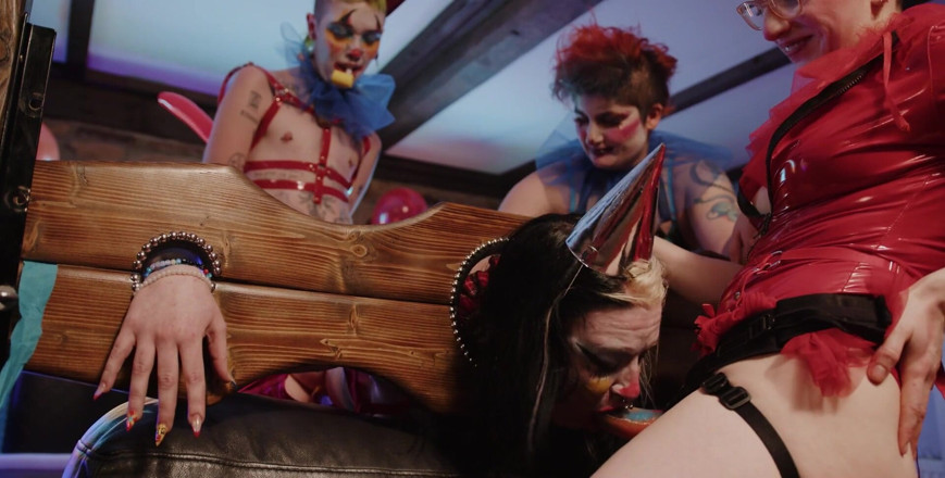punkgoblin: Clown Orgy: Oral, Spit &amp; Strap Ons