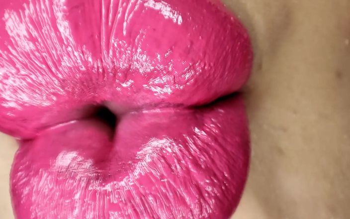 Princess18_: Macecha tě zmocní šťavnatými polibky a sexy výstřihem
