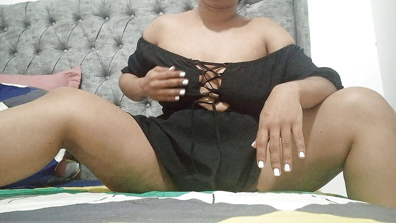 PATY PATY: Seninle konuşup mastürbasyon yapmak seni tahrik ediyor mu?