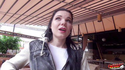 German Scout: German scout – schüchternes schwarzhaariges college-mädchen wird abgeschleppt und erster porno-fick