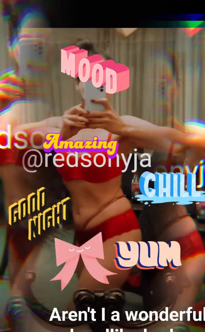 Dominatrix Redsonyja: Doğum günüm için sana hediyem ve bana bir bahşiş ver...