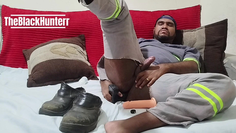TheBlacKHunterr: Дома один, мастурбировать и кончать в ботинке