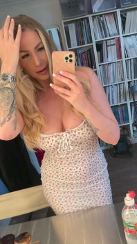 Do you like my dress?