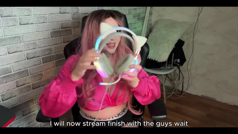 Deylamoons: Uno shock! un vero streamer ha dimenticato di disattivare la...