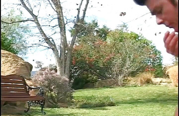 Cryptostudios: Двоє молодих хлопців у тріо з сексуальною блондинкою