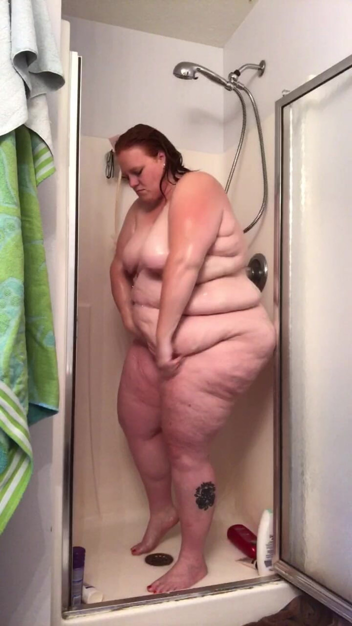Julie Ginger: Shower Time with Julie Ginger