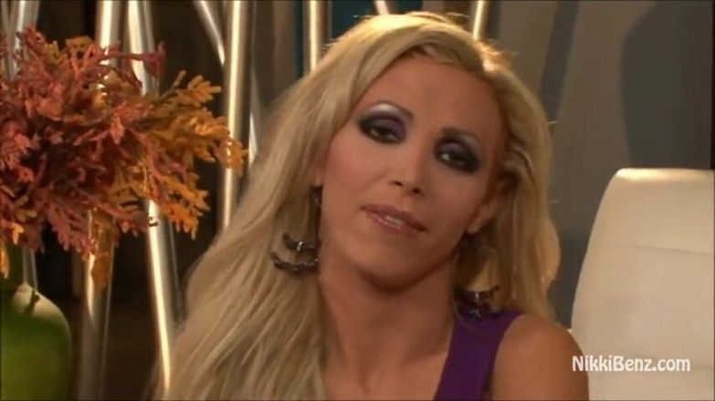 Nikki Benz: Nikki Benz wants jizz on her tits