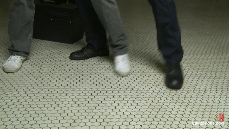 Bound gods: 菲尼克斯圣回来了，复仇了。