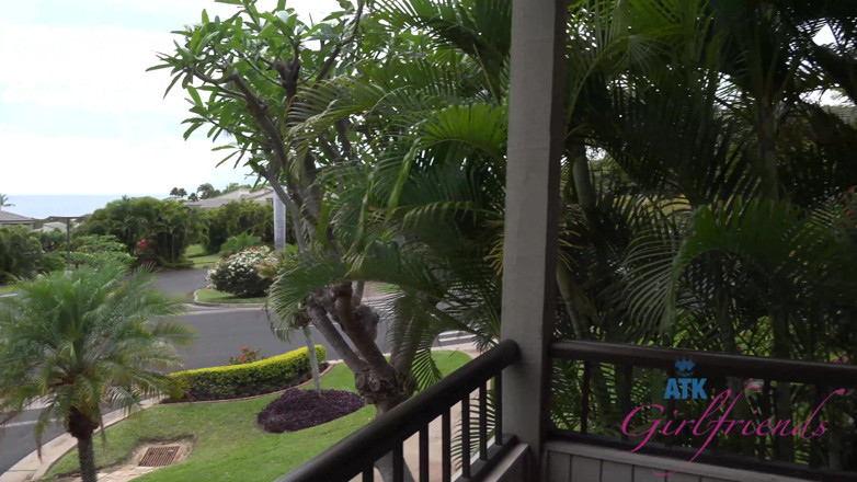 ATK Fans (Girlfriends): Virtual vacation in Hawaii with Peyton Coast part 1