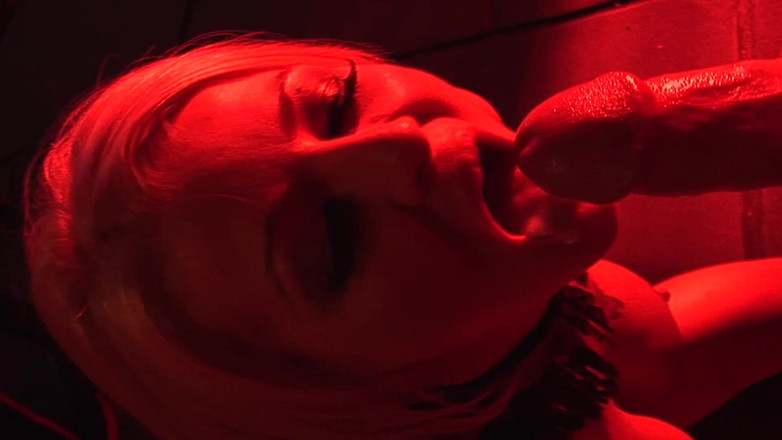 DARVASEX: Najgorętsze macochy Scena-4 cycata blondynka milf lubi ssie wielkiego kutasa...