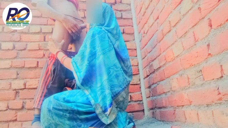 Robopll: Kakak ipar india memuaskan dahaga memeknya