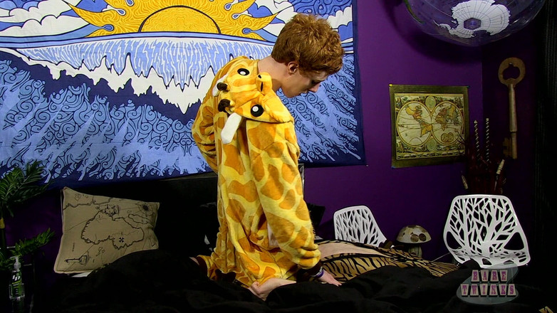 Bare Twinks: Amantes peludos follando frenéticos