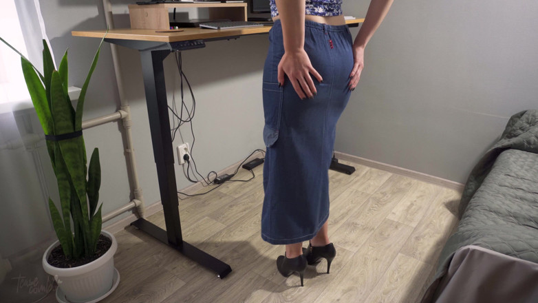 Teasecombo 4K: MILF Secretary in Jean Skirt Teases Visible Panty Line