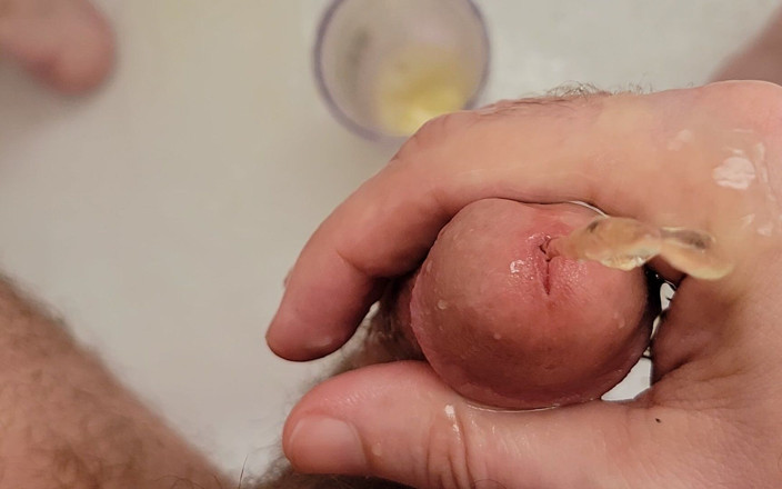 Reindy: Epic Cum and Piss Fountains From My Pee Hole.