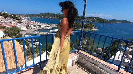 Alexandra Wett: Mega outdoor! Anal on the viewing platform!