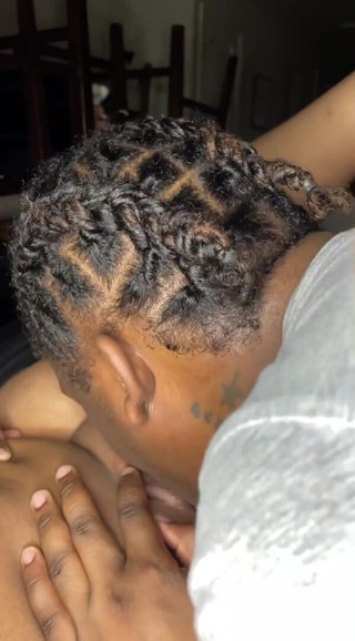 Kendale: Lutschen und lecken, geile rasierte muschi meiner stiefschwester in nahaufnahme