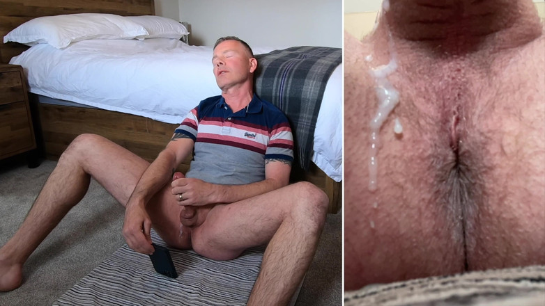 NakedFoxx: Lubang twitching orgasme dengan air mani meleleh - Paparan skrin belah