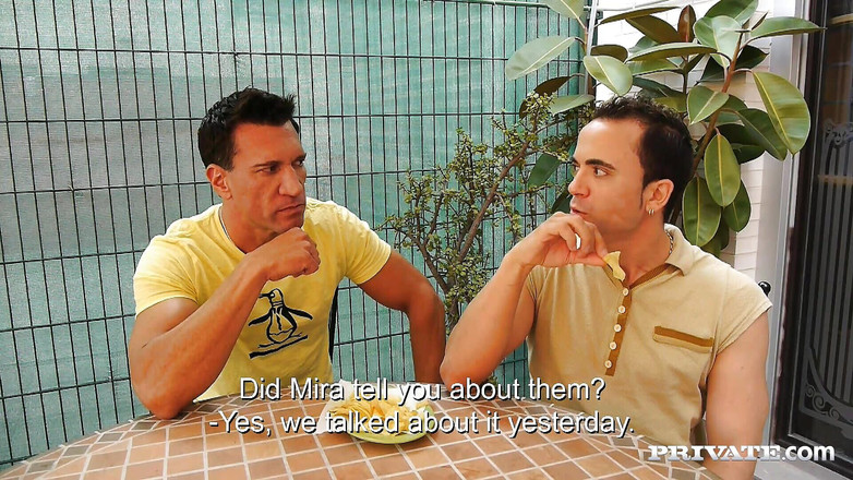 Private.com: Seks foursome anal bareng anissa dan mira sunset