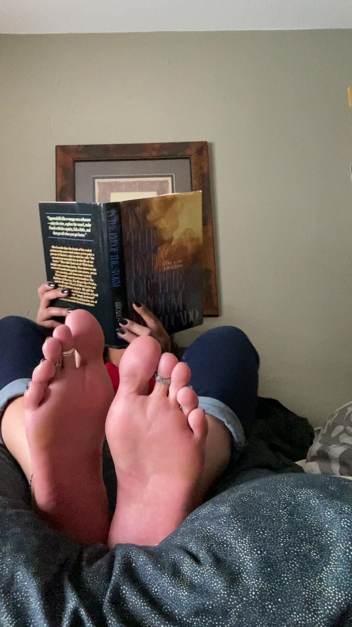 Tan feets: Tanfeets ayak tabanlarını görmezden geliyor siyah pedi