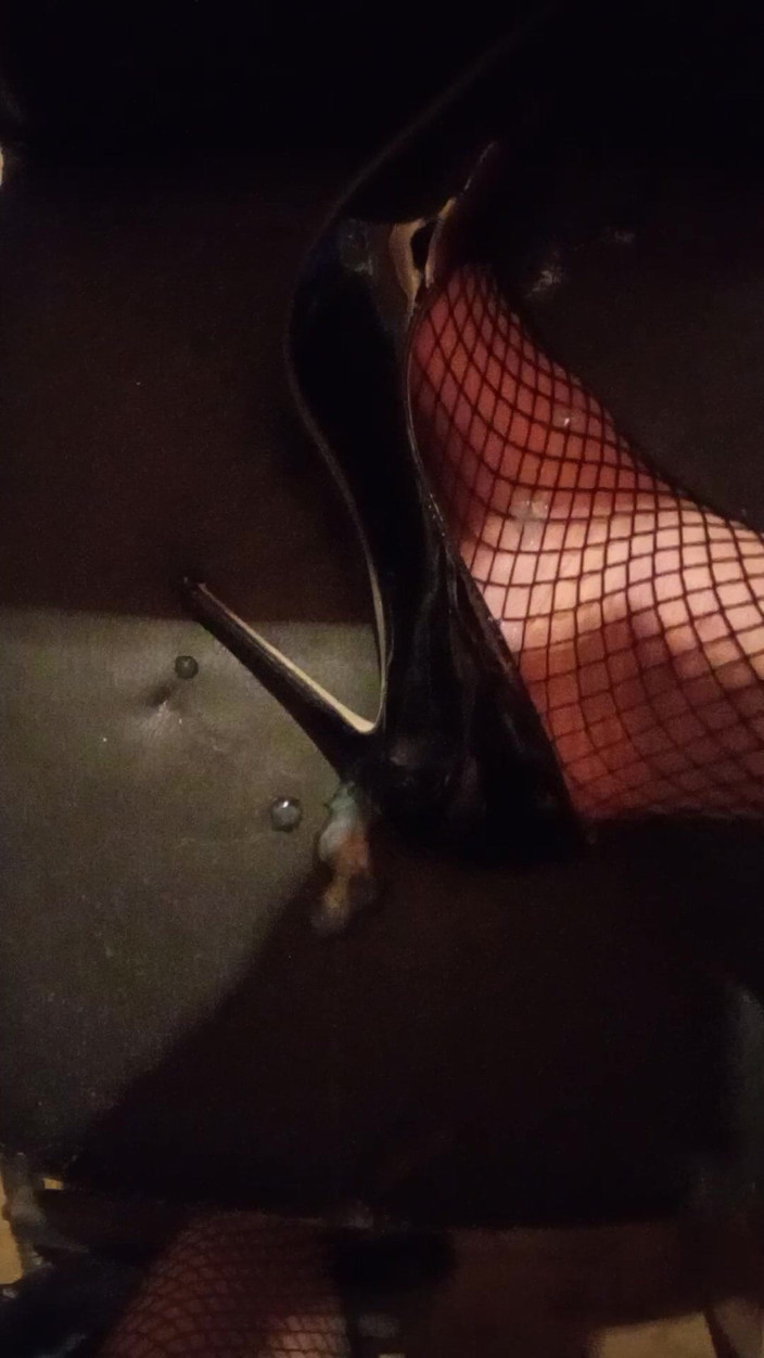 Georgia cross: Cu to xuất tinh