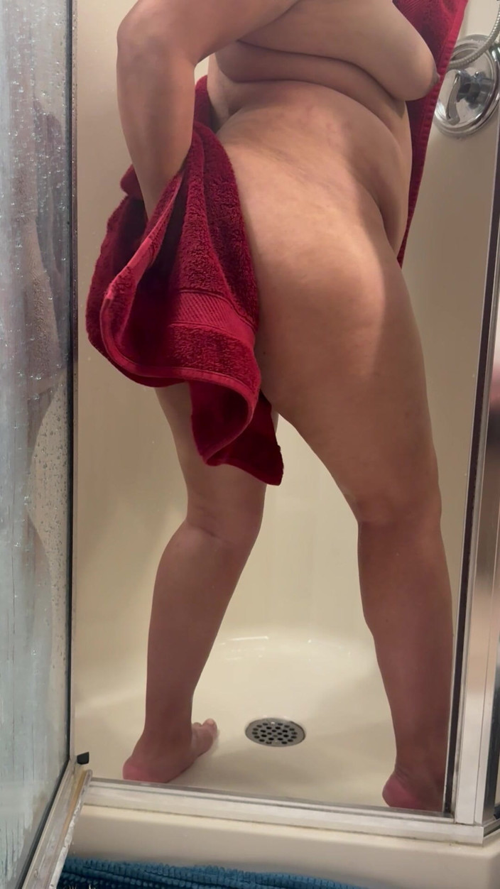 Fuego & Ice: Sexy latina se suší