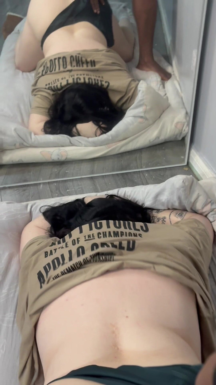 Nofaceguy09: Karımı büyük zenci yarağı ile şaşırttım ve beyaz sıkı amının derinliklerine...