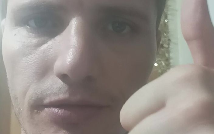 Sexaddicting123: Krásná holka pro tebe kreslí, doufám, že se ti bude líbit