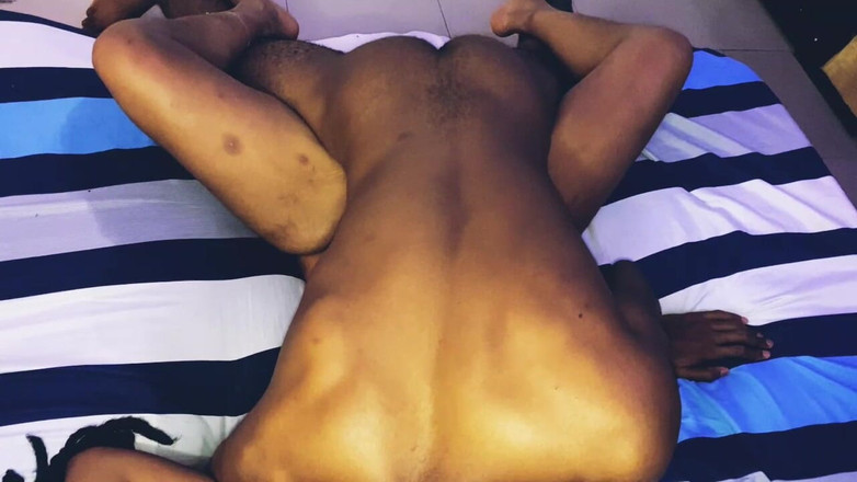 Kpekus Tv: Je Ne Peux Pas M’empêcher De Baiser Ma Chatte De...