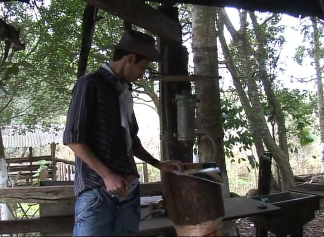 Bareback TV: ゲイの恋人は非常に穏やかに叩いた
