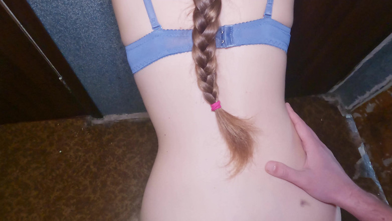 Love_Adventures: Sex mit einer deutschen studentin im Flur!