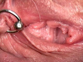 Aqua Pola: Extreme Close up Wetting My Pussy and Slow Pissing