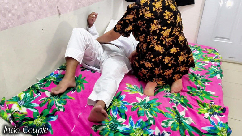 Indo Couple: Sex incitant indonezian pentru prima dată