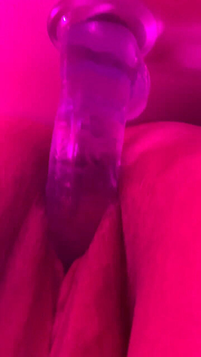 AJtheMindfulLotus: Dildomu duvara sürtüyorum