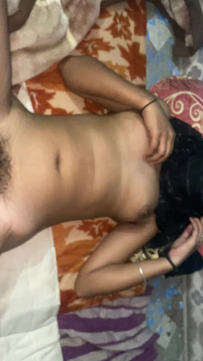 Hotgirl9: 18 Year Old Girl Fingering Wet Pussy Desi Indian Orgasm...